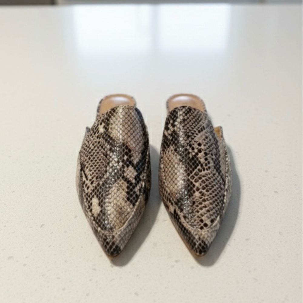 Sz 8W Franceen Pointed Toe Natural Snake Flats NIB-0650 - Picture 5 of 5